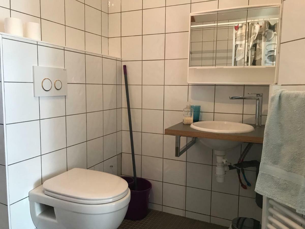 Joli Studio Au Calme Lejlighed Bassens  Eksteriør billede